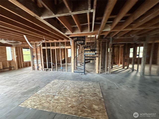 709 15th Avenue SE, Puyallup, WA 98372