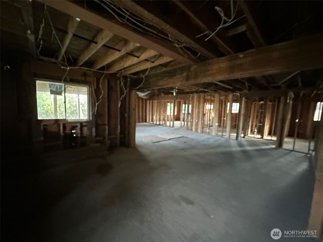 709 15th Avenue SE, Puyallup, WA 98372