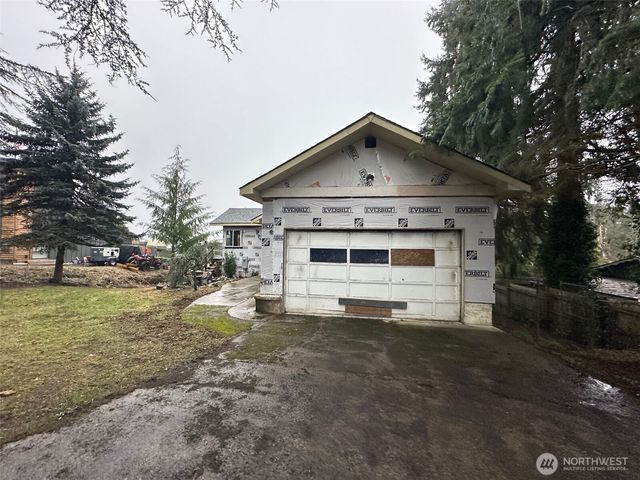 709 15th Avenue SE, Puyallup, WA 98372