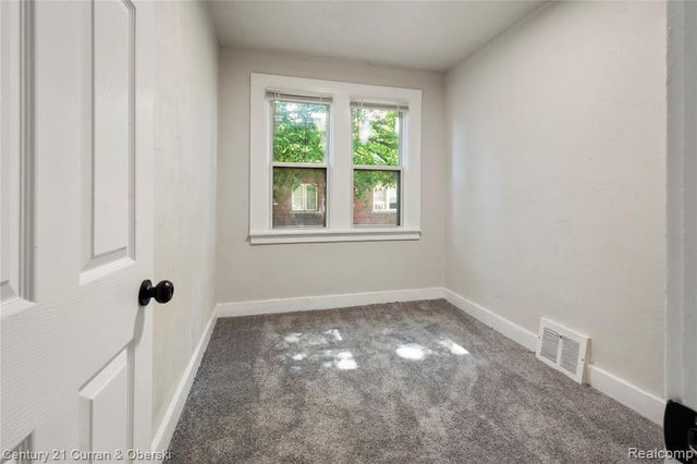 3725 Glynn Court, Detroit, MI 48206