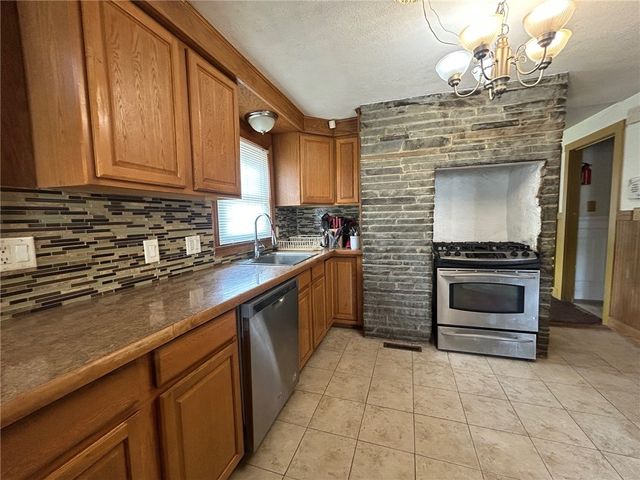 9 Bye Street, North Providence, RI 02911