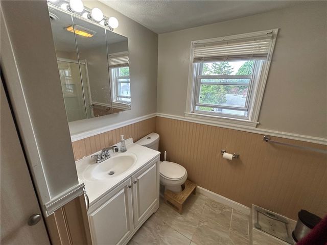 9 Bye Street, North Providence, RI 02911