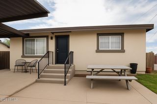 3825 W LATHAM Street, Phoenix, AZ 85009