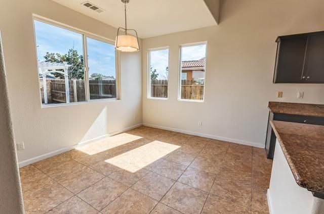 1043 La Jolla Avenue, Clovis, CA 93619