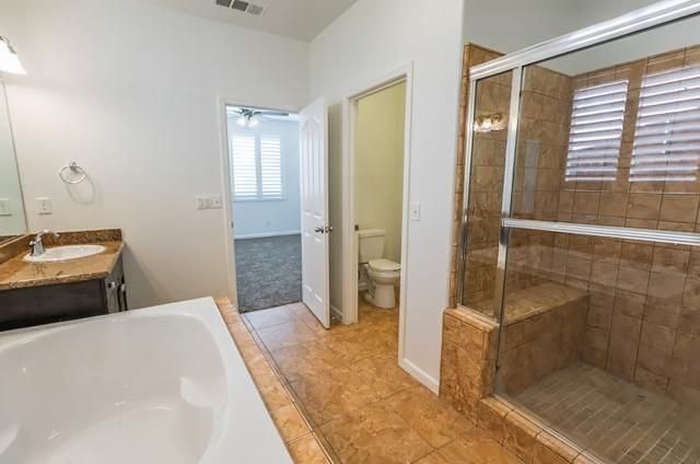 1043 La Jolla Avenue, Clovis, CA 93619