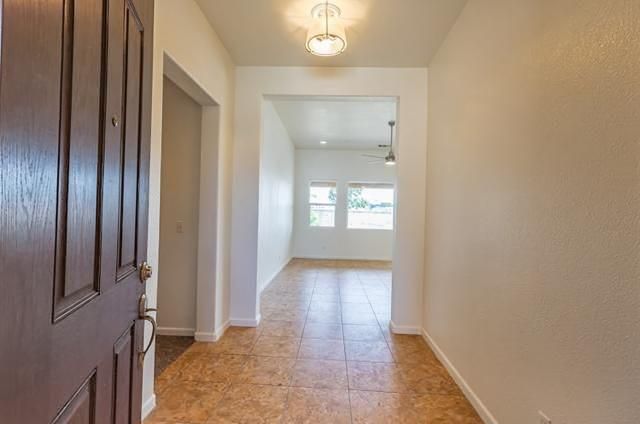 1043 La Jolla Avenue, Clovis, CA 93619