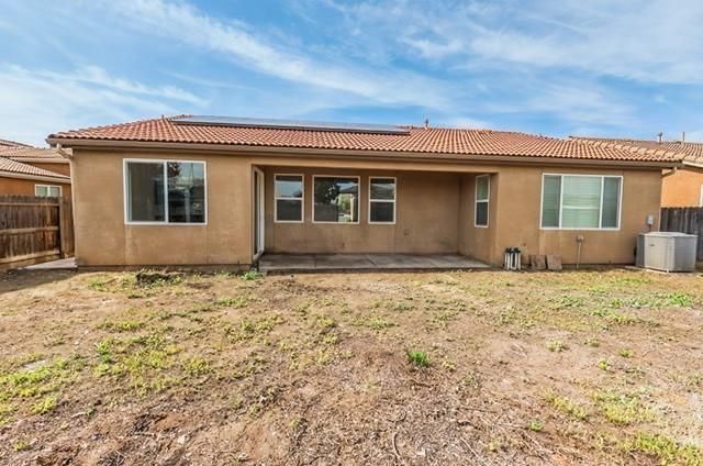 1043 La Jolla Avenue, Clovis, CA 93619