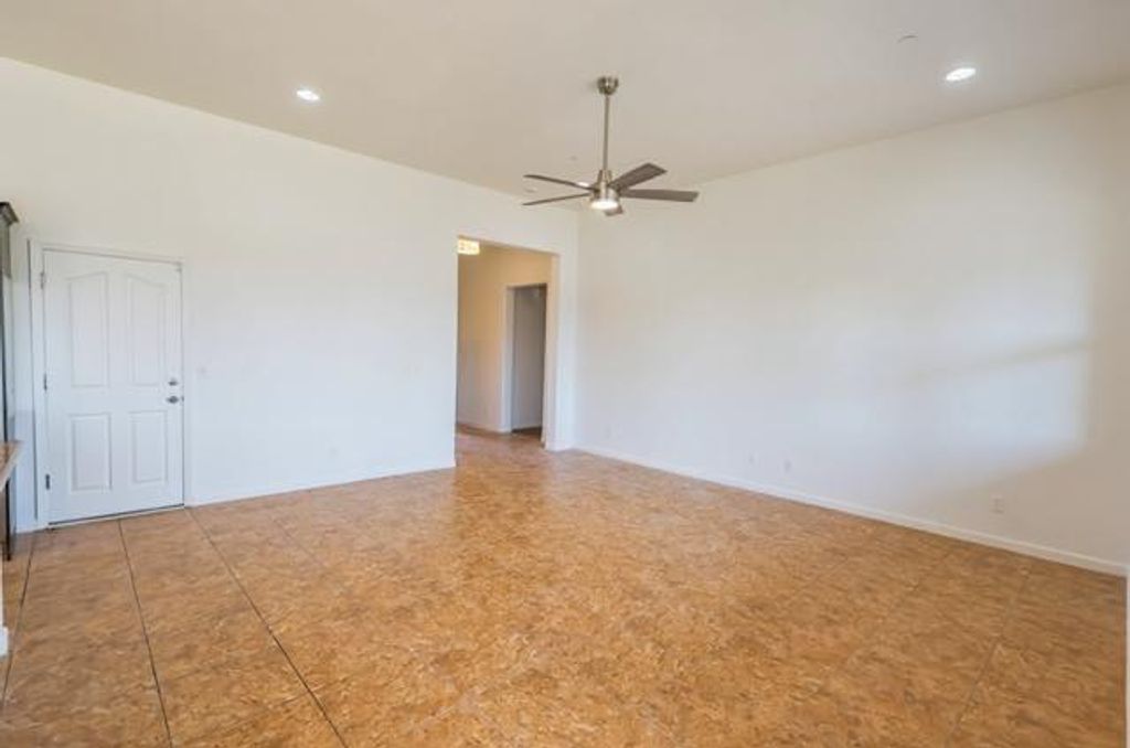 Image 34 of property listing at 1043 La Jolla Avenue, Clovis, CA 93619