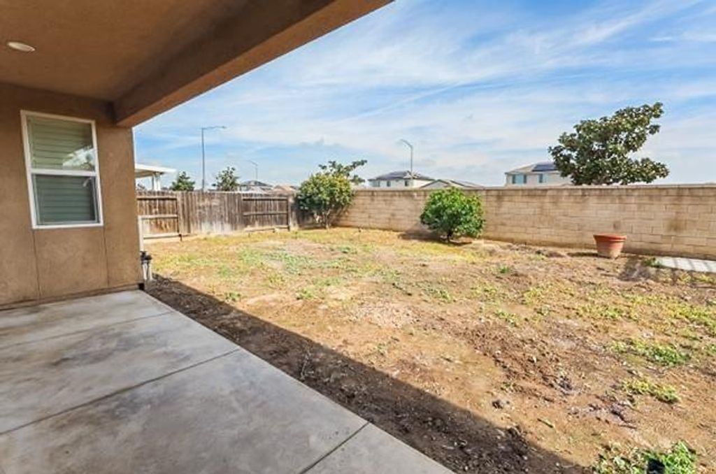 Image 39 of property listing at 1043 La Jolla Avenue, Clovis, CA 93619