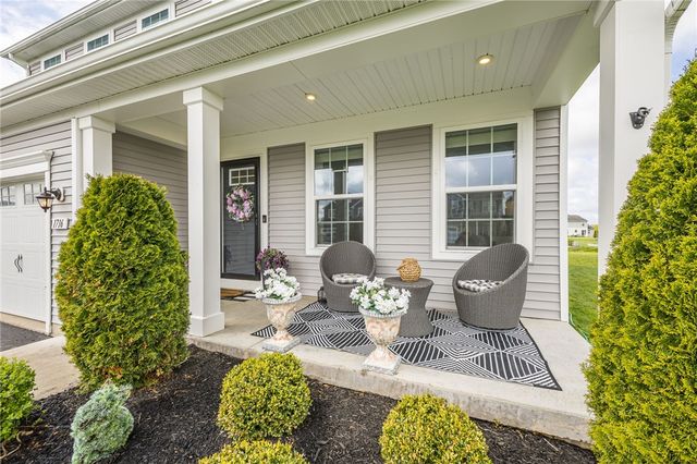 1716 Jasper Drive, Farmington, NY 14425