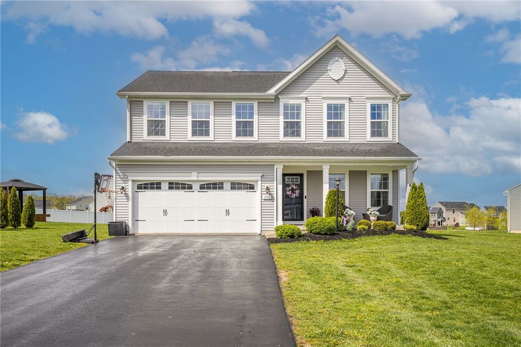 1716 Jasper Drive, Farmington, NY 14425