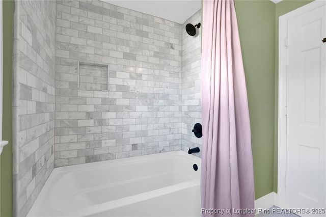 316 W Elwood Avenue, Raeford, NC 28376