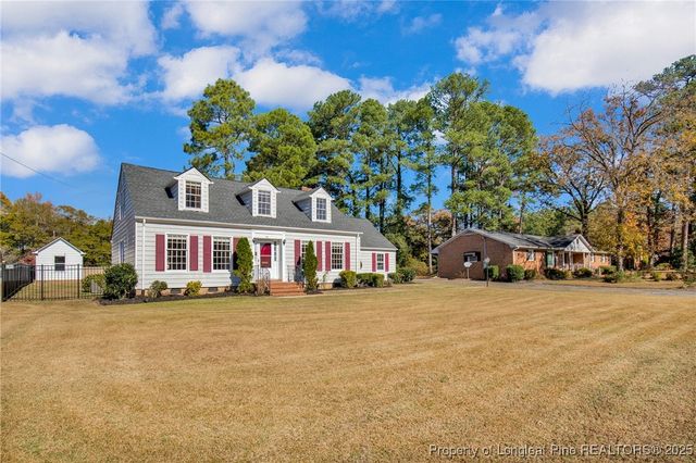 316 W Elwood Avenue, Raeford, NC 28376