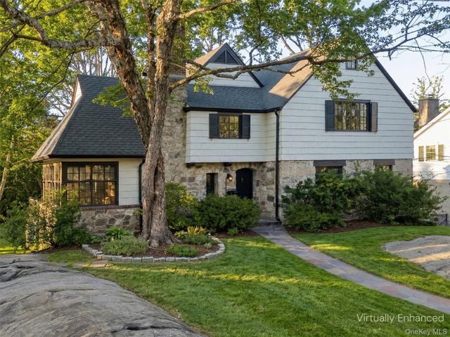 65 Howell Avenue, Larchmont, NY 10538