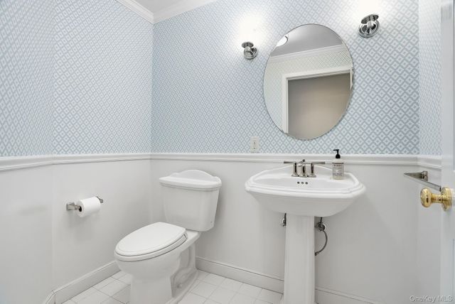 65 Howell Avenue, Larchmont, NY 10538