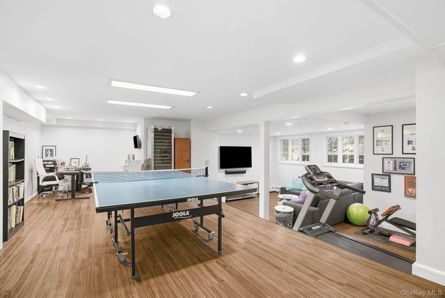 65 Howell Avenue, Larchmont, NY 10538