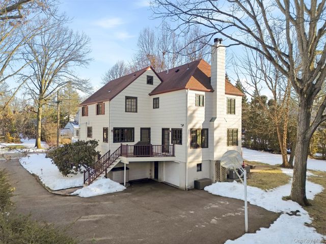 65 Howell Avenue, Larchmont, NY 10538