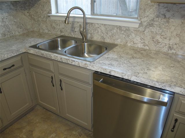 4206 Harcourt DR, Austin, TX 78727