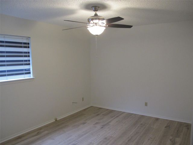 4206 Harcourt DR, Austin, TX 78727