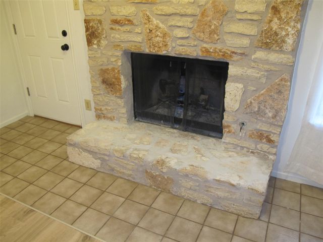 4206 Harcourt DR, Austin, TX 78727