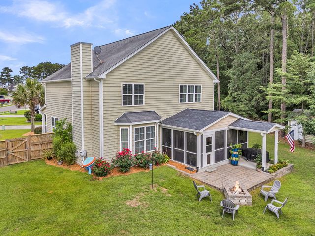 302 Freeland Way, Moncks Corner, SC 29461
