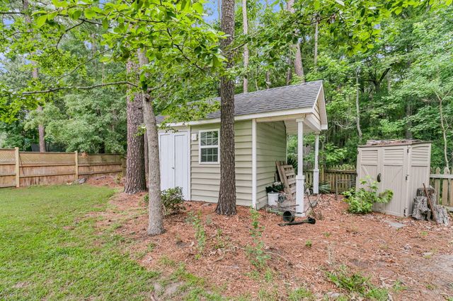 302 Freeland Way, Moncks Corner, SC 29461