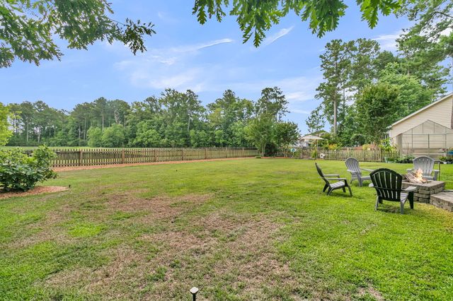 302 Freeland Way, Moncks Corner, SC 29461