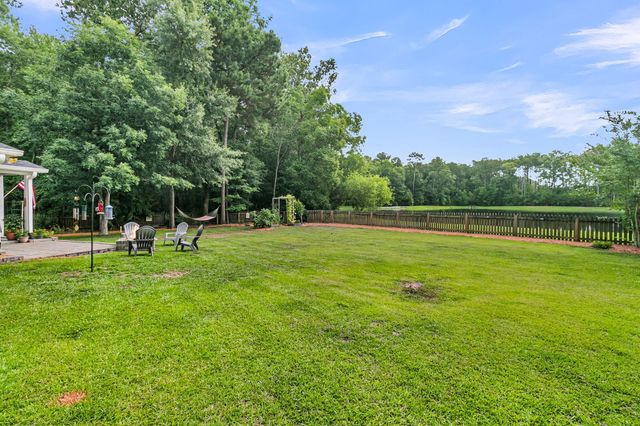 302 Freeland Way, Moncks Corner, SC 29461