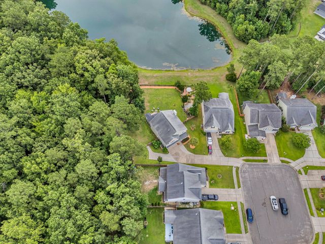 302 Freeland Way, Moncks Corner, SC 29461