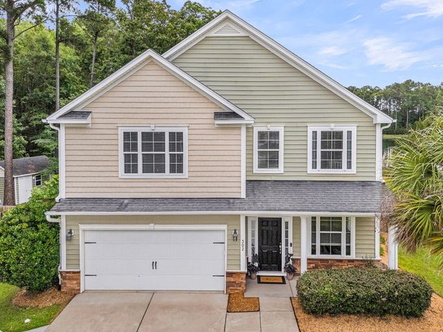 302 Freeland Way, Moncks Corner, SC 29461