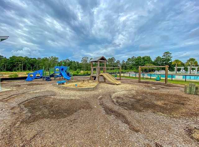 302 Freeland Way, Moncks Corner, SC 29461