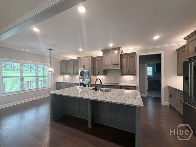1988 Beebalm Drive, Statham, GA 30666