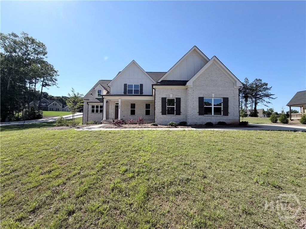 1988 Beebalm Drive, Statham, GA 30666