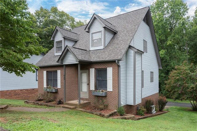 620 Lantern Ridge Drive, Winston-salem, NC 27104