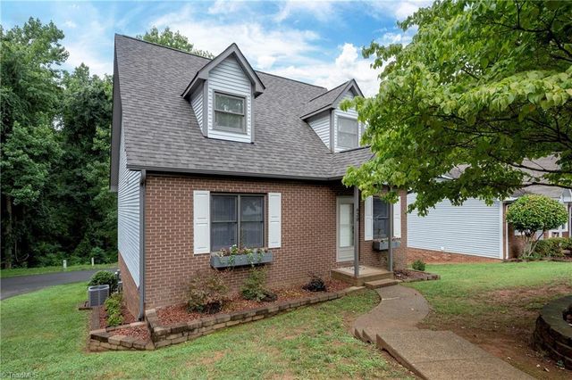620 Lantern Ridge Drive, Winston-salem, NC 27104