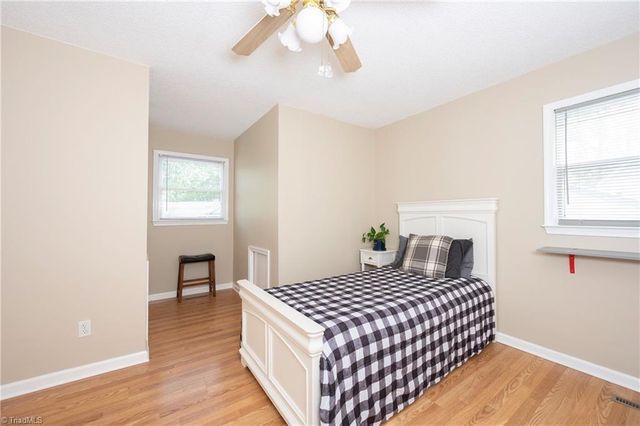 620 Lantern Ridge Drive, Winston-salem, NC 27104
