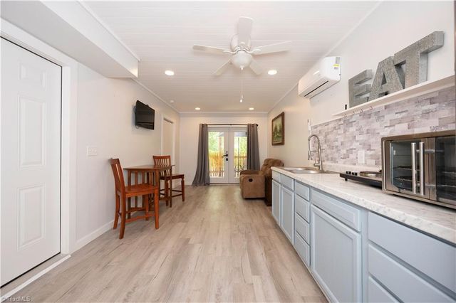 620 Lantern Ridge Drive, Winston-salem, NC 27104