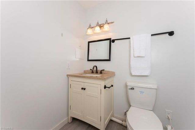 620 Lantern Ridge Drive, Winston-salem, NC 27104