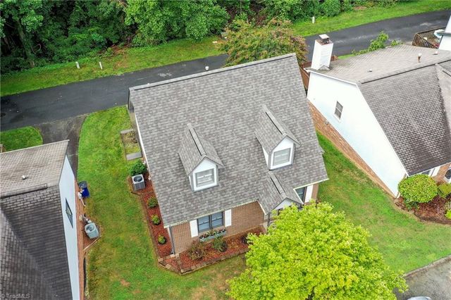 620 Lantern Ridge Drive, Winston-salem, NC 27104