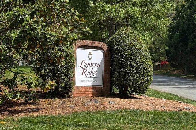 620 Lantern Ridge Drive, Winston-salem, NC 27104