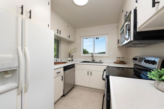 1255 Tuolumne Road, Millbrae, CA 94030