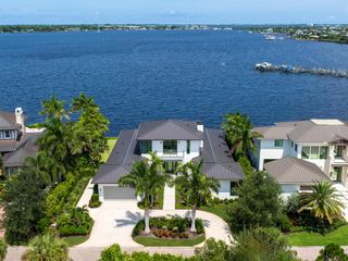 2834 SW Rivers End Way, Palm City, FL 34990