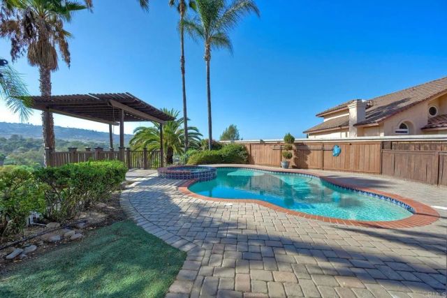 2795 Canyon Oak Pl Place, Escondido, CA 92029