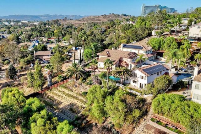 2795 Canyon Oak Pl Place, Escondido, CA 92029