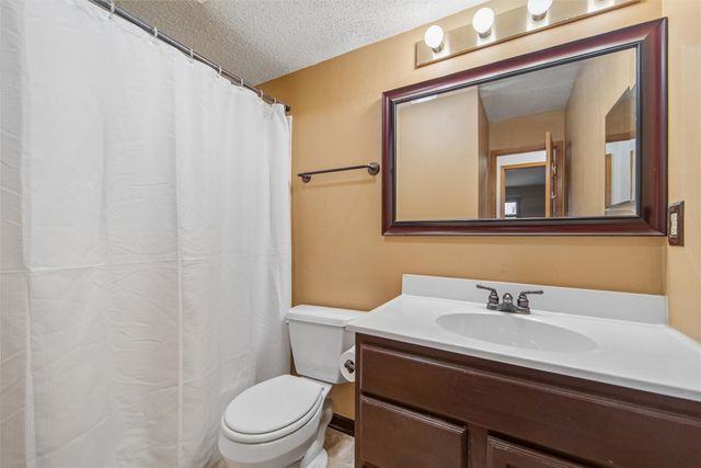 5618 Linden Circle, Johnston, IA 50131