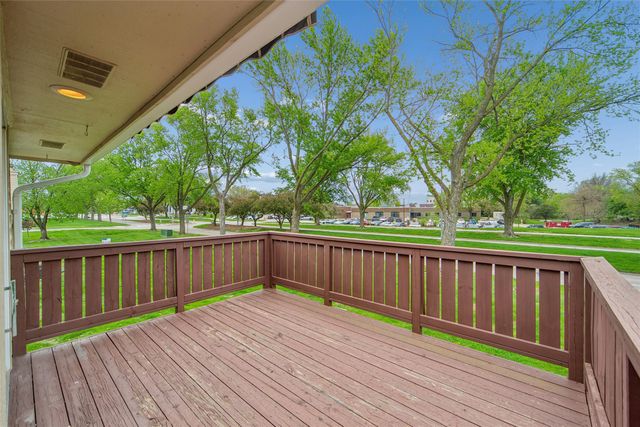5618 Linden Circle, Johnston, IA 50131