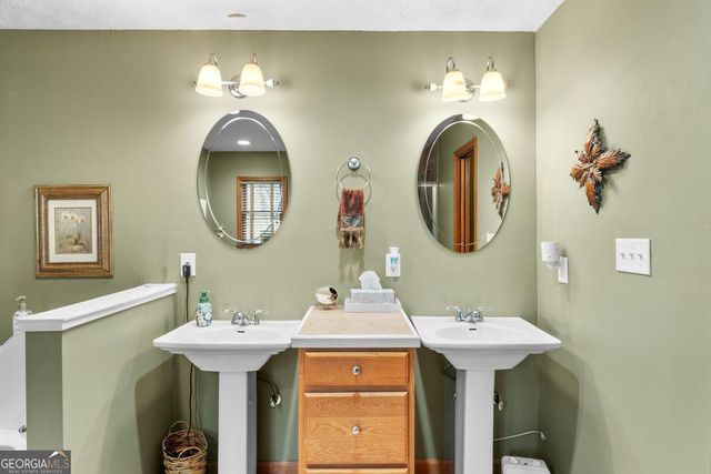 336 Stonecutters Cove, Stockbridge, GA 30281