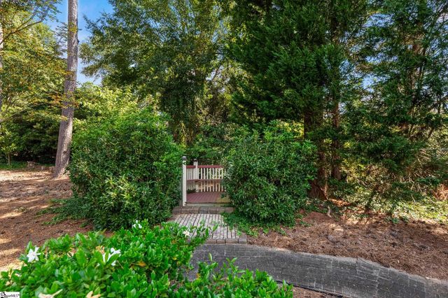 30 Pinto Court, Spartanburg, SC 29307