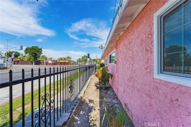 706 E Palmer, Compton, CA 90221