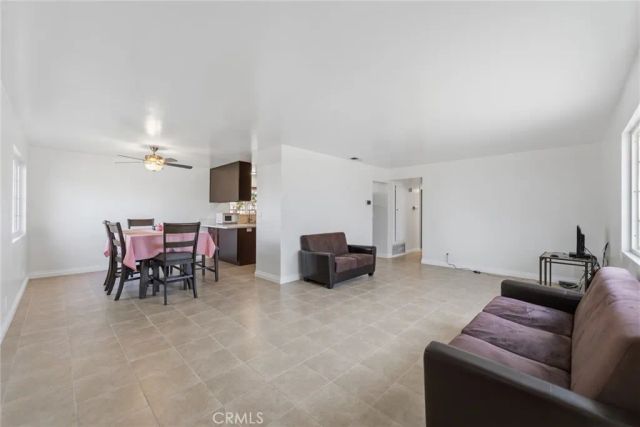 706 E Palmer, Compton, CA 90221